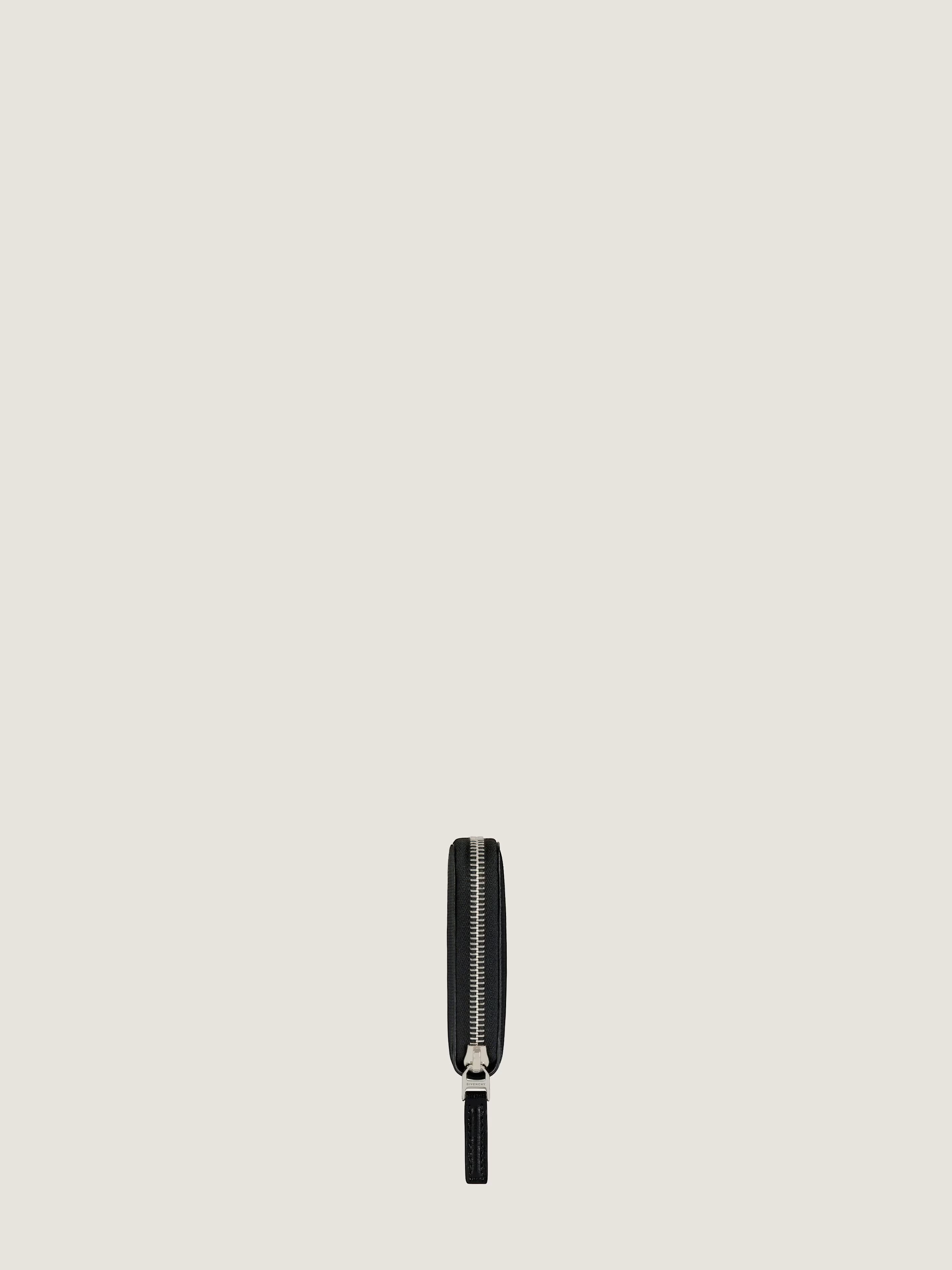 Zipped wallet in 4G Classic leather