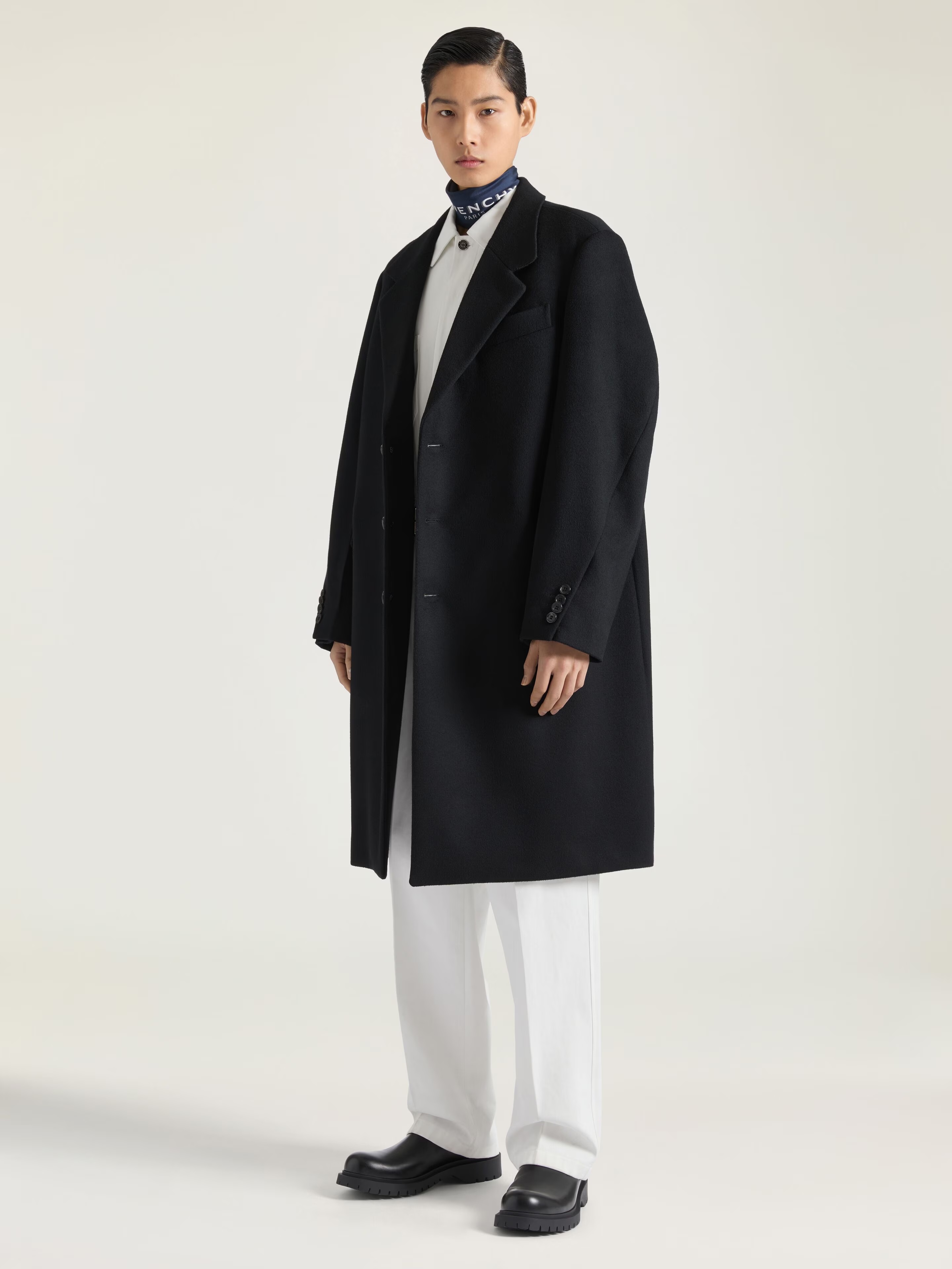 Coat in wool and cashmere